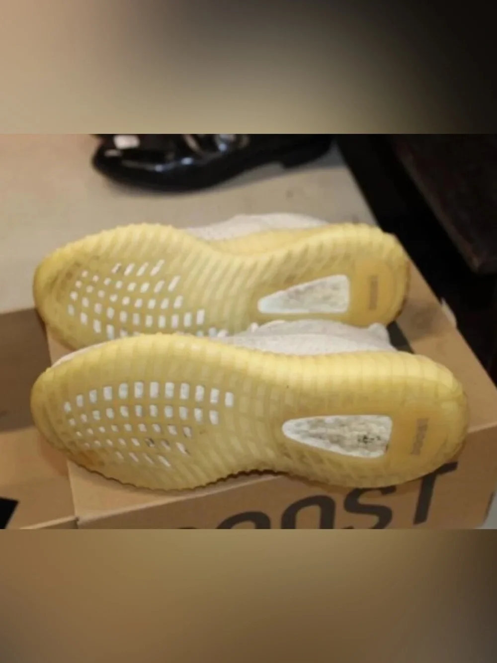 adidas Yeezy Boost 350 V2 Natural Cream & White Size 7.5